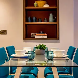  Apartment Twenty Seven Hq